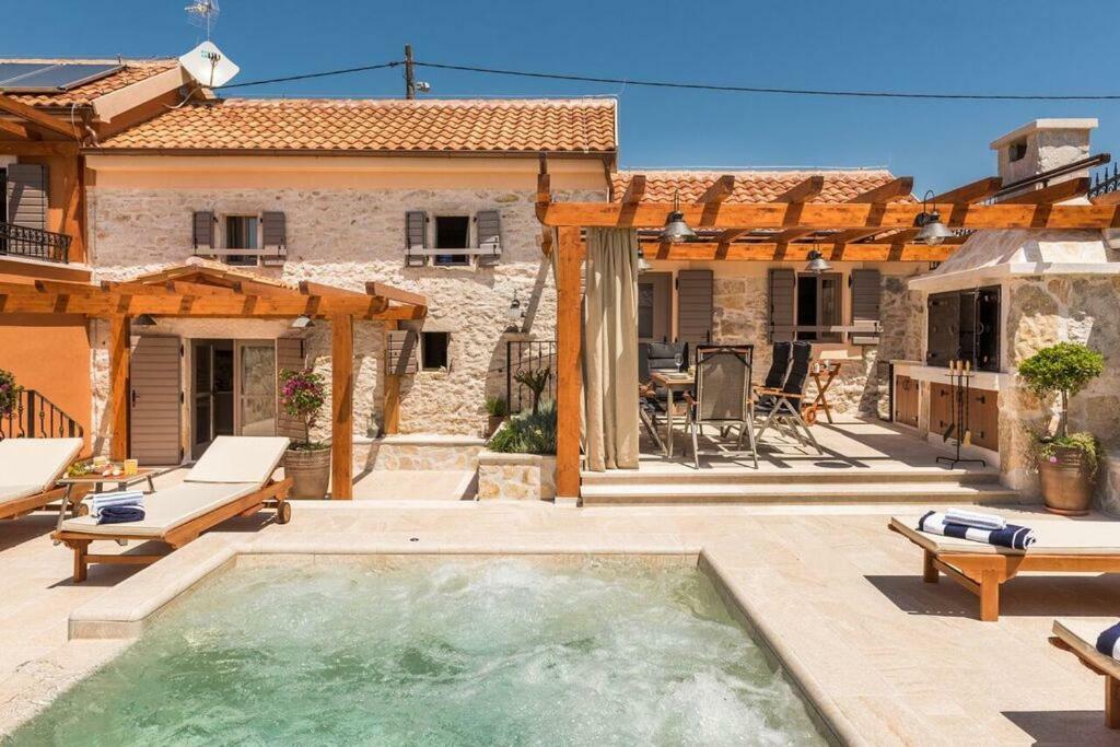 Villa Hirundo Rustica Skradin Exterior foto