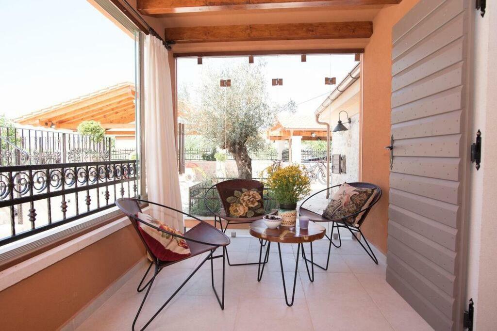 Villa Hirundo Rustica Skradin Exterior foto