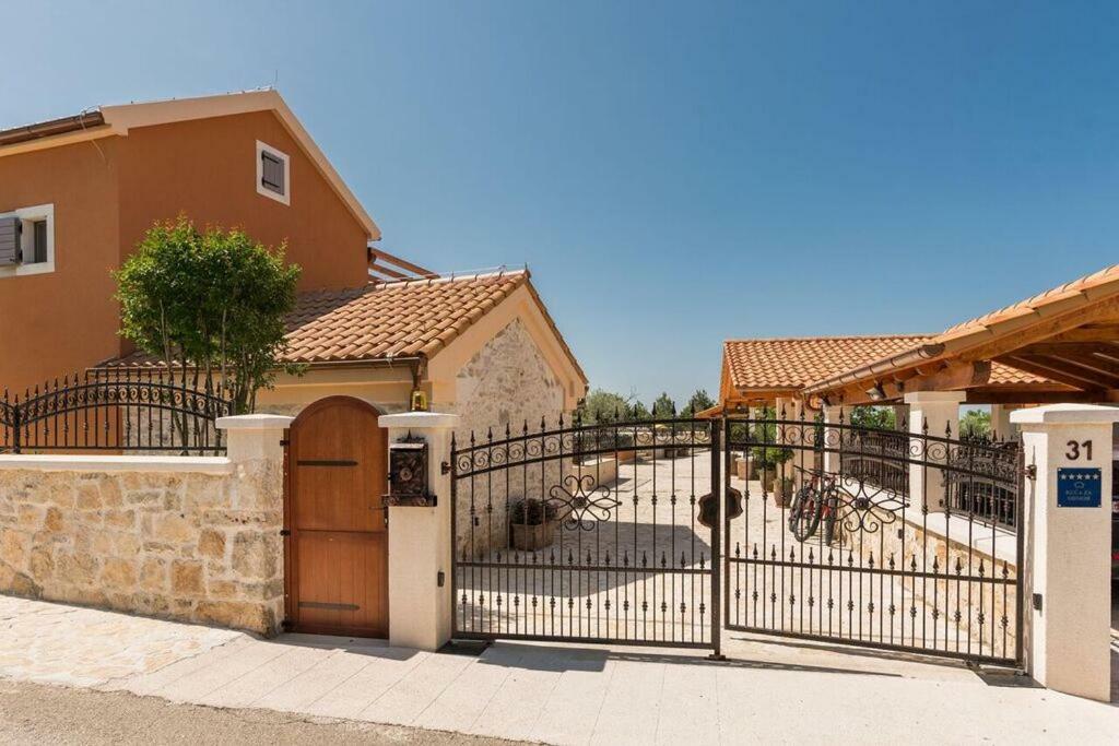 Villa Hirundo Rustica Skradin Exterior foto